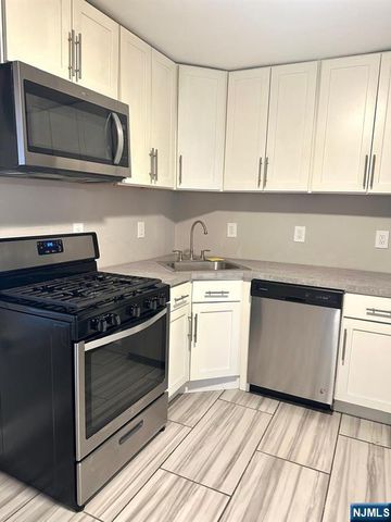 82 Mission Street 1L, Montclair, NJ 07042