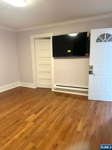 82 Mission Street 1L, Montclair, NJ 07042