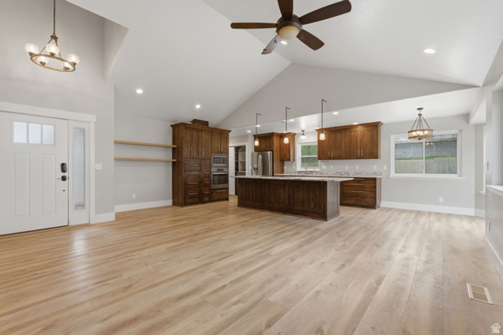 Image 12 of property listing at 1184 N 850 E, Pleasant Grove, UT 84062