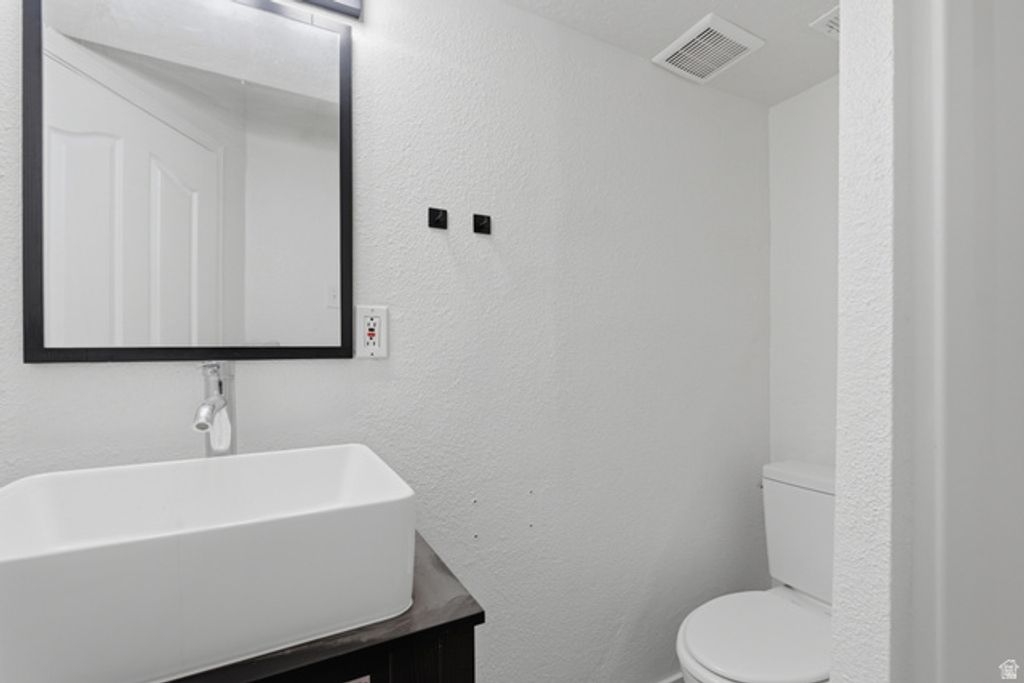 Image 37 of property listing at 1184 N 850 E, Pleasant Grove, UT 84062
