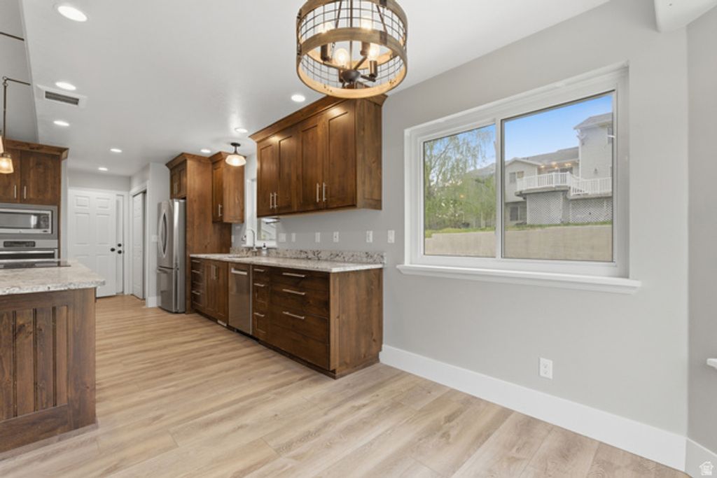 Image 10 of property listing at 1184 N 850 E, Pleasant Grove, UT 84062