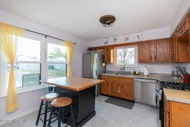 42 Peachstone Road, Howell, NJ 07731