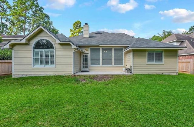 46 E Hobbit Glen Drive, Conroe, TX 77384
