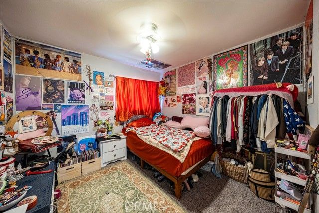 964 E La Verne, Pomona, CA 91767