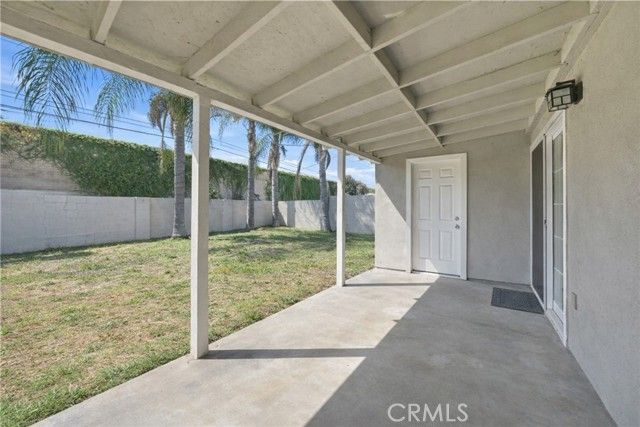 964 E La Verne, Pomona, CA 91767
