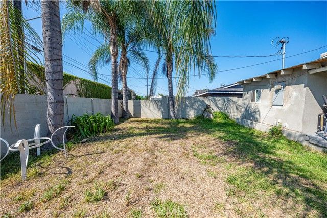964 E La Verne, Pomona, CA 91767