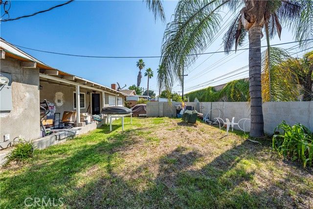 964 E La Verne, Pomona, CA 91767