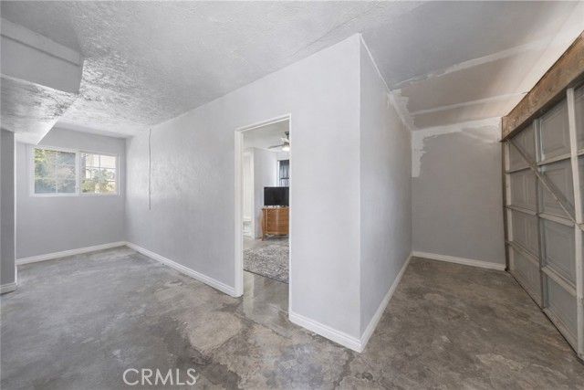 964 E La Verne, Pomona, CA 91767