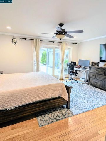 24 Barcelona Ct, Danville, CA 94526