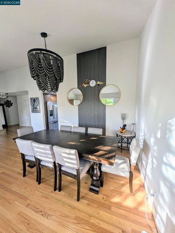 24 Barcelona Ct, Danville, CA 94526