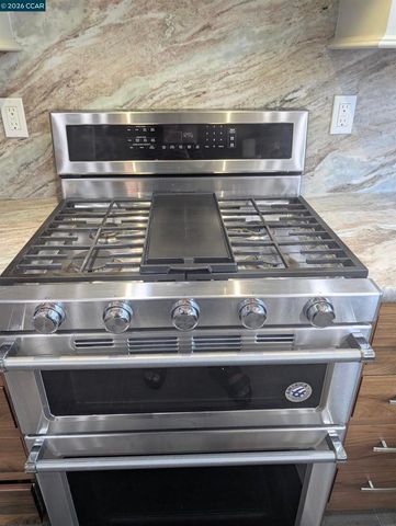 24 Barcelona Ct, Danville, CA 94526