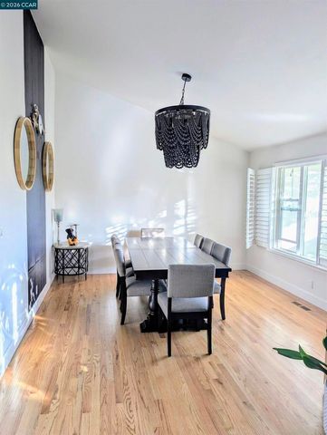 24 Barcelona Ct, Danville, CA 94526