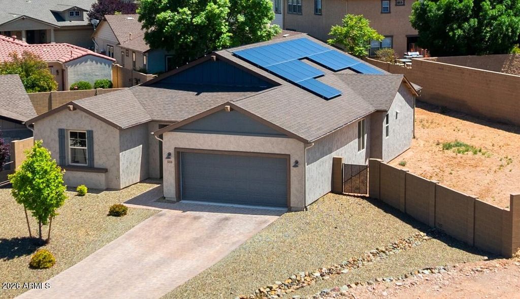 Image 1 of property listing at 516 CHINABERRY Drive, Clarkdale, AZ 86324