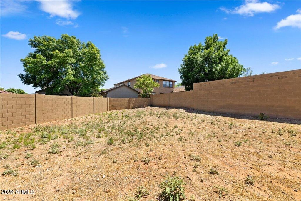 Image 22 of property listing at 516 CHINABERRY Drive, Clarkdale, AZ 86324