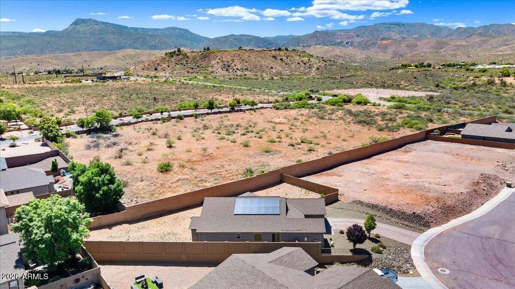Image 31 of property listing at 516 CHINABERRY Drive, Clarkdale, AZ 86324