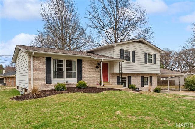 530 Buena Vista Street, Edwardsville, IL 62025