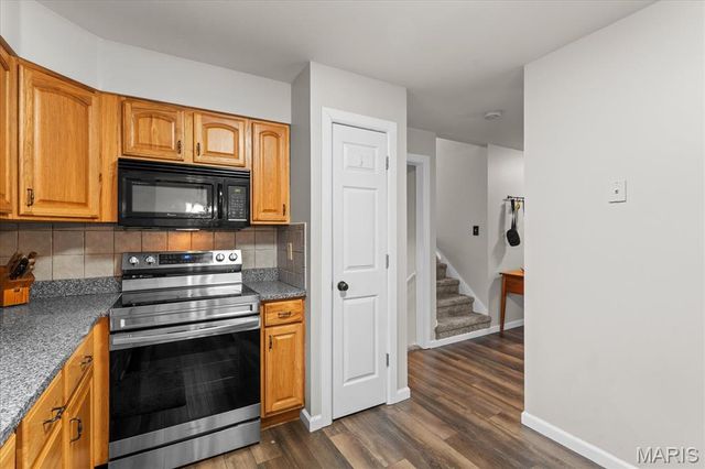 530 Buena Vista Street, Edwardsville, IL 62025