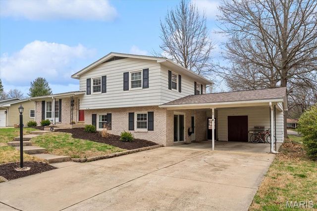 530 Buena Vista Street, Edwardsville, IL 62025