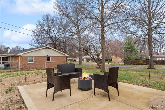 530 Buena Vista Street, Edwardsville, IL 62025