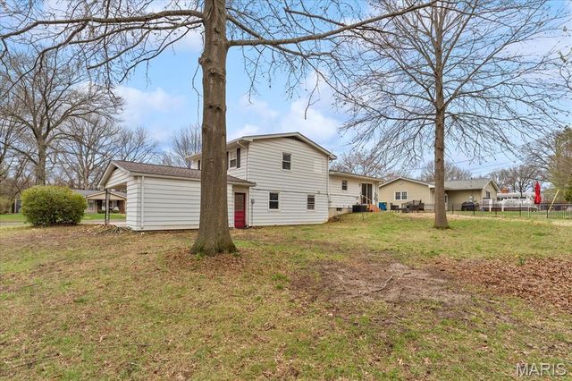 530 Buena Vista Street, Edwardsville, IL 62025