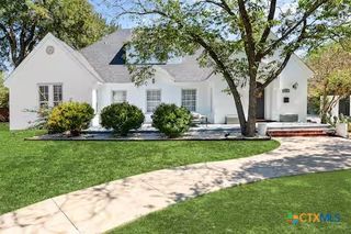 445 N. Wall Street, Belton, TX 76513