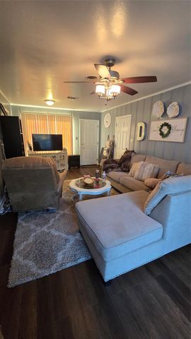 3065 Minglewood Drive, Beaumont, TX 77703