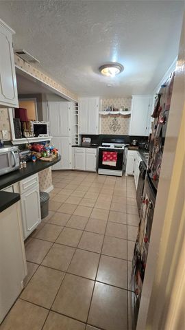 3065 Minglewood Drive, Beaumont, TX 77703