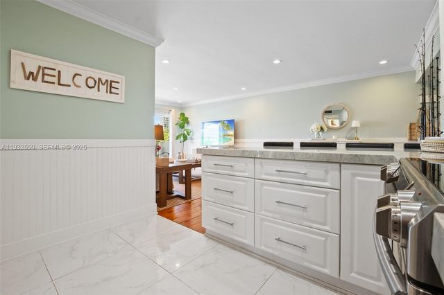 3642 NE 171st St 506, North Miami Beach, FL 33160