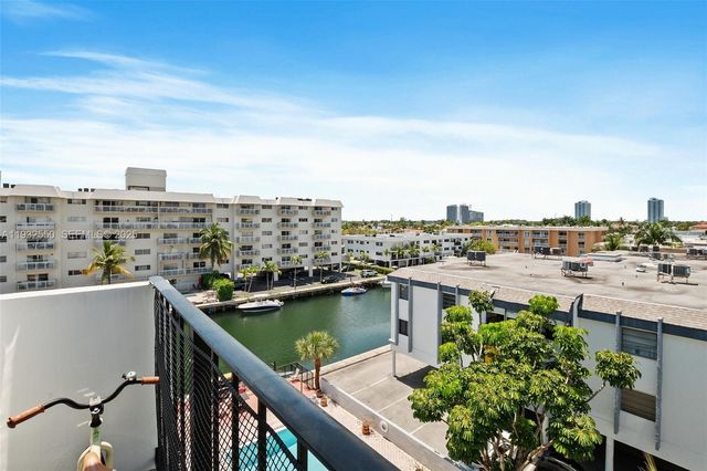 3642 NE 171st St 506, North Miami Beach, FL 33160