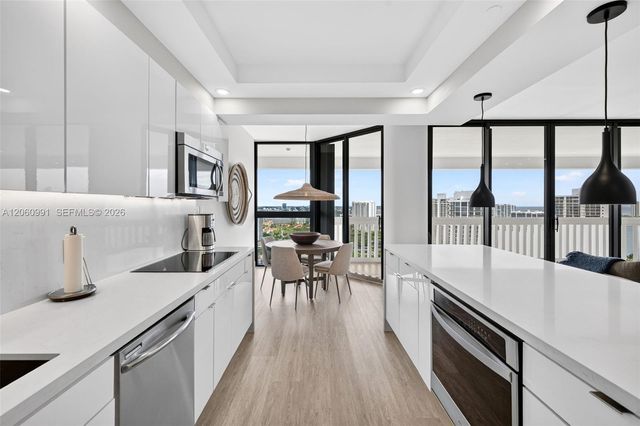 2000 Island Boulevard 3010, Aventura, FL 33160