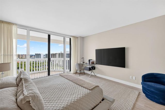 2000 Island Boulevard 3010, Aventura, FL 33160