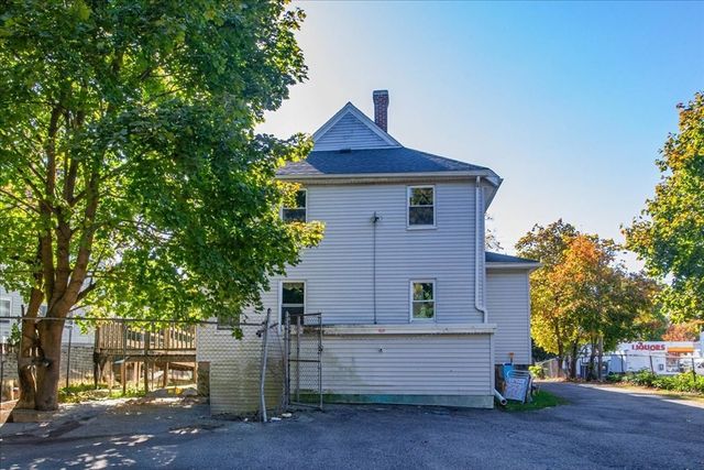 8 Linwood St 2, Holbrook, MA 02343