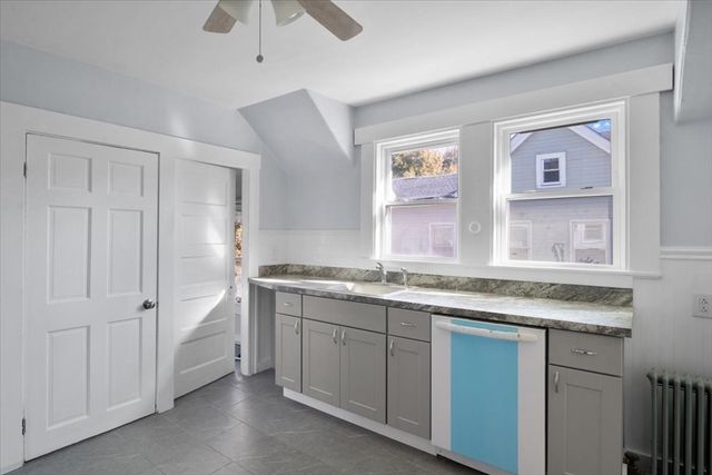 8 Linwood St 2, Holbrook, MA 02343