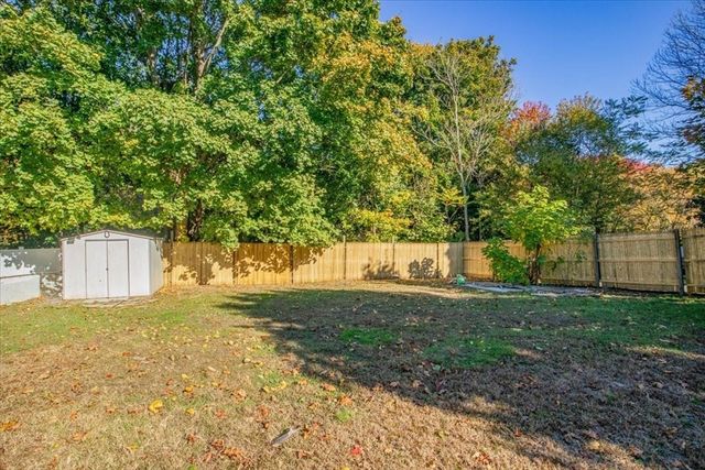 8 Linwood St 2, Holbrook, MA 02343
