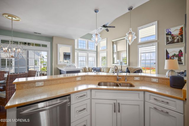 40 Skimmer Lane, Middletown, NJ 07758