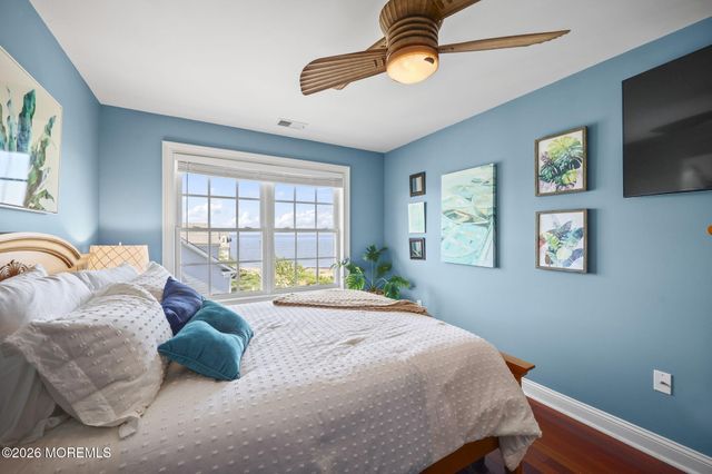 40 Skimmer Lane, Middletown, NJ 07758