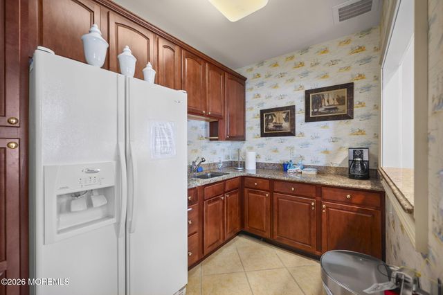 40 Skimmer Lane, Middletown, NJ 07758