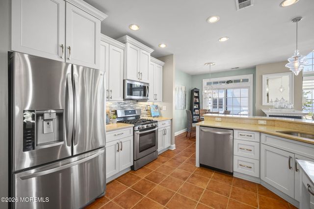 40 Skimmer Lane, Middletown, NJ 07758