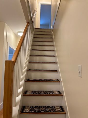 4 Riggs St 1, Gloucester, MA 01930