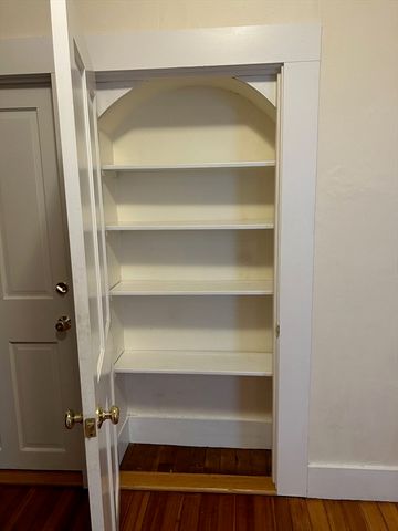 4 Riggs St 1, Gloucester, MA 01930