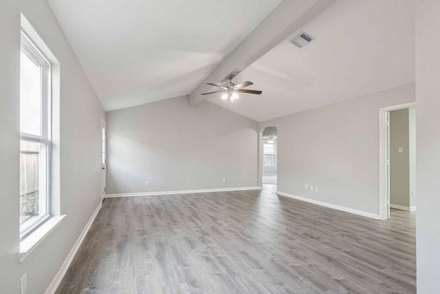 10927 Hillside Creek Drive, Humble, TX 77396