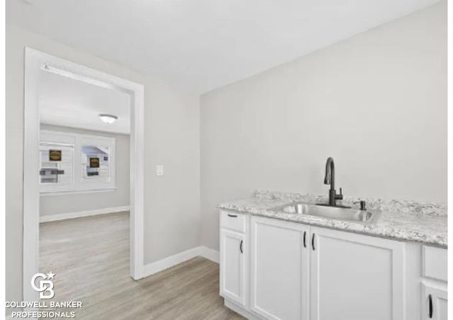 15740 Hartwell Street, Detroit, MI 48227