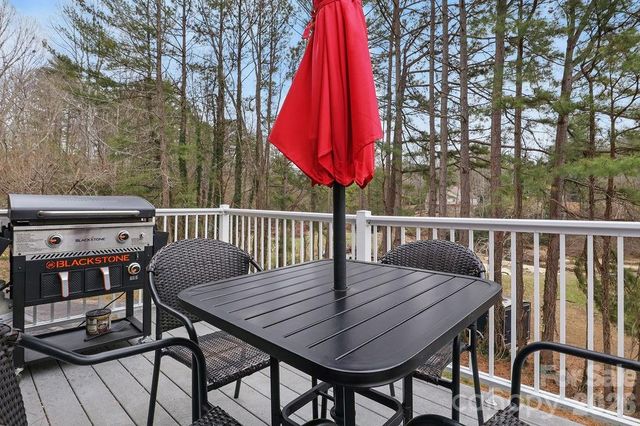 114 Falling Waters Road 2, Hendersonville, NC 28792
