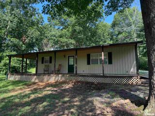 880 State Route 166, Creal Springs, IL 62922