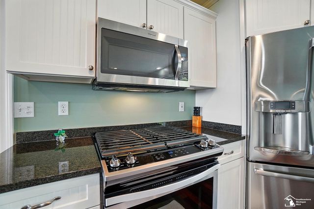 13542 Venetian Drive, Monroe, MI 48161