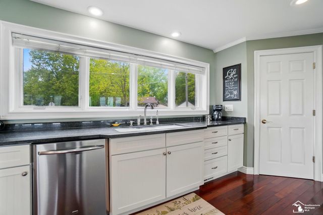 13542 Venetian Drive, Monroe, MI 48161