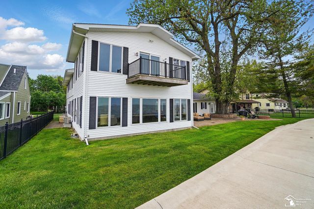 13542 Venetian Drive, Monroe, MI 48161