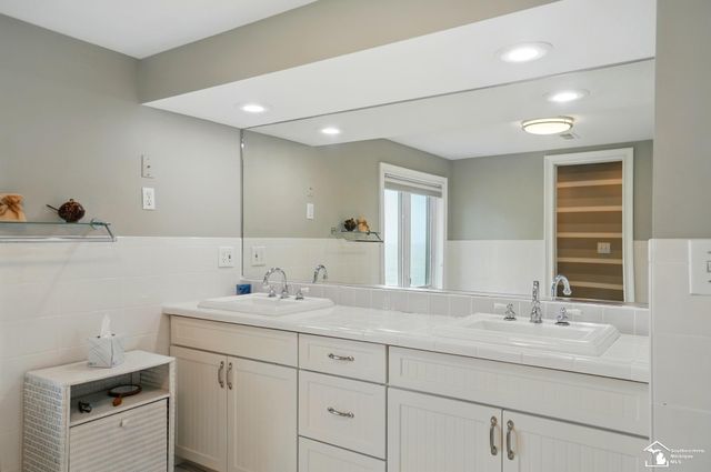 13542 Venetian Drive, Monroe, MI 48161