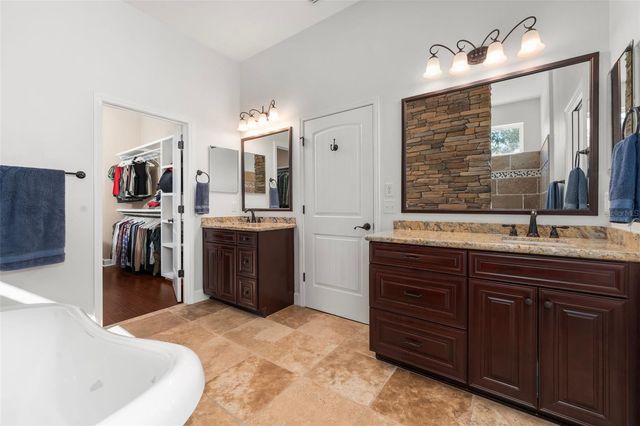 21781 NW COUNTY ROAD 2054, Alachua, FL 32615