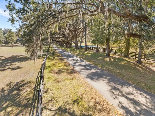 21781 NW COUNTY ROAD 2054, Alachua, FL 32615